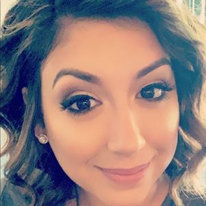 Meet your Posher, Joanna